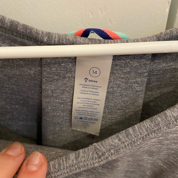 Ivivva Long Sleeve - Picture 2 of 3